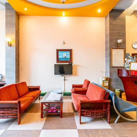 Super Oyo 266 Golden Gate Hotel Da Nang Bagian luar foto