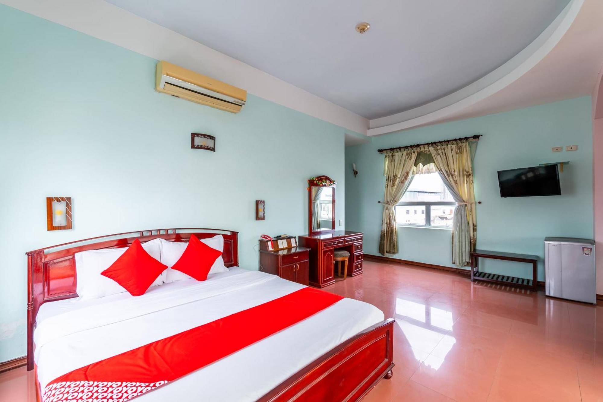 Super Oyo 266 Golden Gate Hotel Da Nang Bagian luar foto