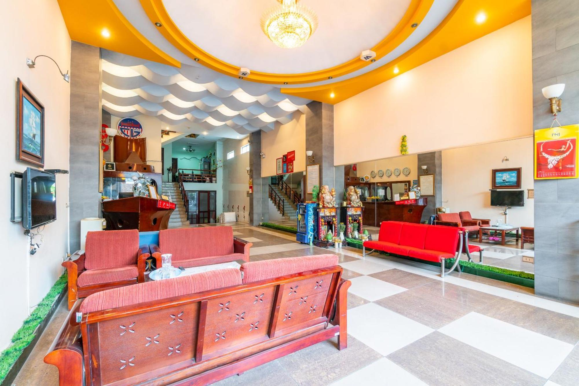 Super Oyo 266 Golden Gate Hotel Da Nang Bagian luar foto